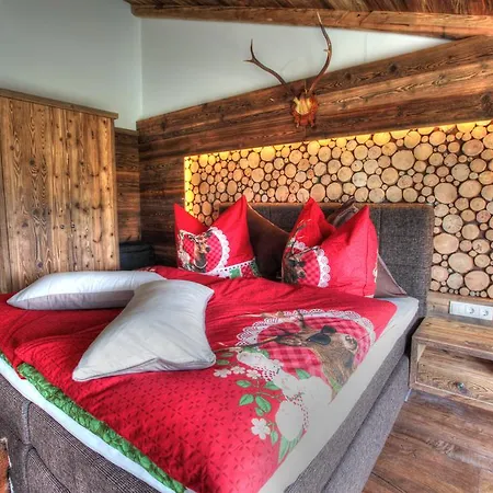 Kaiserwinkl Chalets * Kössen